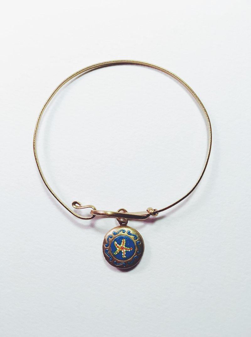 Hand-painted small photo frame bracelet-starfish - Bracelets - Copper & Brass Blue
