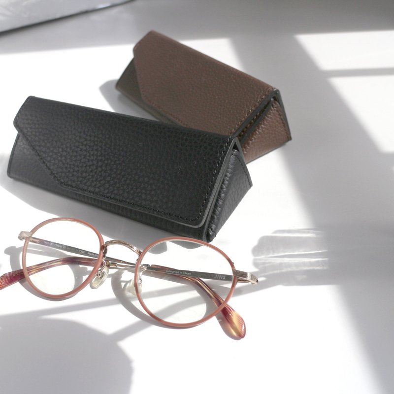 Compact leather triangle glasses case that fits perfectly in your bag - Glasses & Frames - Genuine Leather 