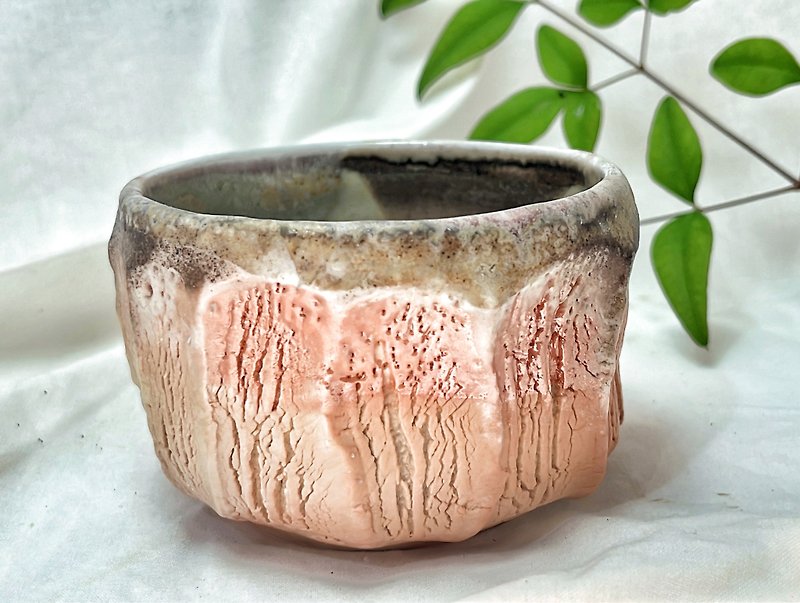 [Good Heart] Firewood Cracked Half-cylinder Pottery Cup-Tea Soup Cup - Teapots & Teacups - Porcelain Gold
