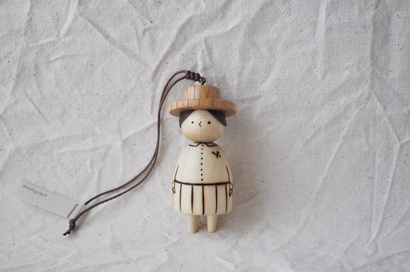 Summer Day Girl Ornament 1 - ตุ๊กตา - ไม้ ขาว