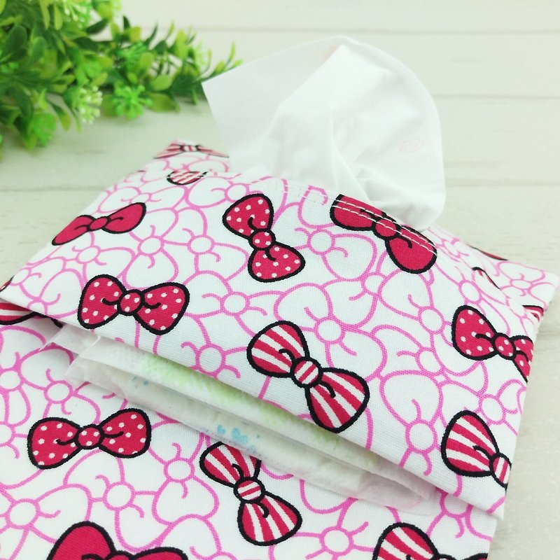 Candy bow. Two-in-one paper bag + sanitary napkin bag (free embroidered name) - กระเป๋าเครื่องสำอาง - ผ้าฝ้าย/ผ้าลินิน สีแดง