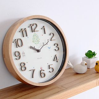 Trad- Tree branch clock