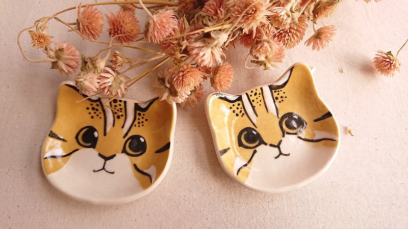 Hey! Bird friends! Stone tiger cat head dish - จานเล็ก - เครื่องลายคราม สีทอง
