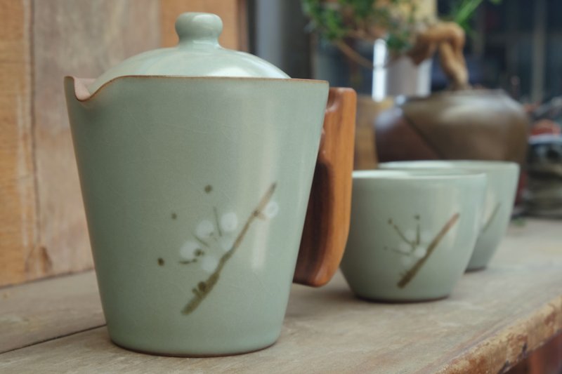 陶 茶壺/茶杯/茶具 白色 - 青瓷汝窯簡易茶具組【白梅款】－簡易壺、茶海、2只茶杯