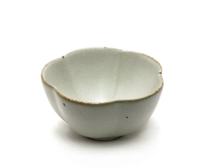 陶作坊│懷汝梅花杯_牙白墨韻 - 茶壺/茶杯/茶具 - 其他材質 白色