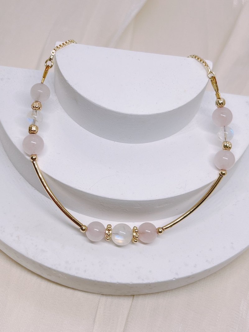 Ariel's handmade//moonstone/pink crystal/peach blossom/good fate 14K gold-filled color-preserving bracelet - Bracelets - Other Metals White