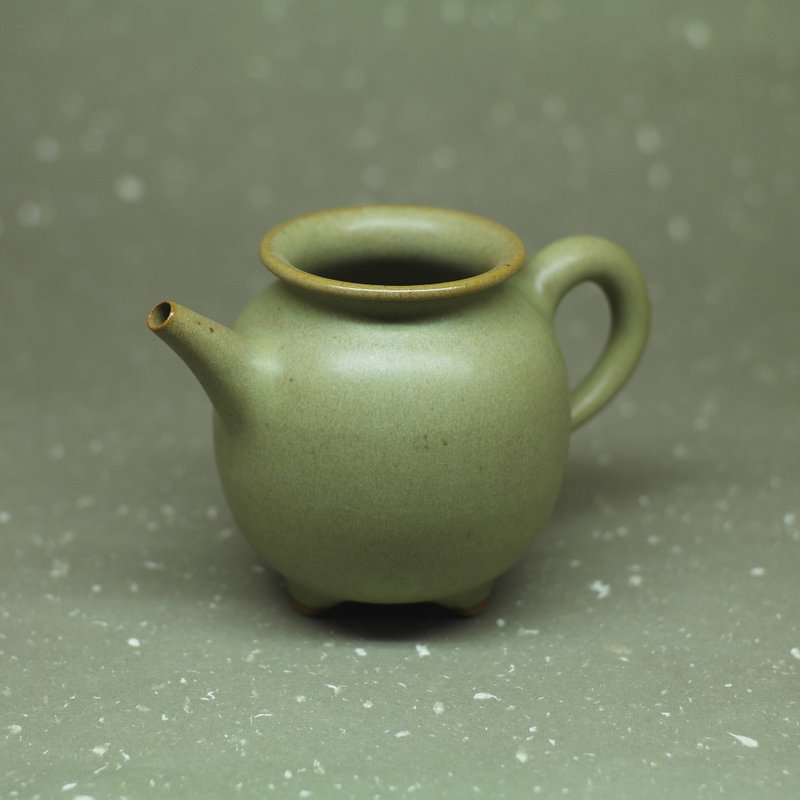 橄欖綠釉 三足 正把茶海、公道杯、勻杯 手作陶藝 茶道具 200cc - 茶壺/茶杯/茶具 - 陶 