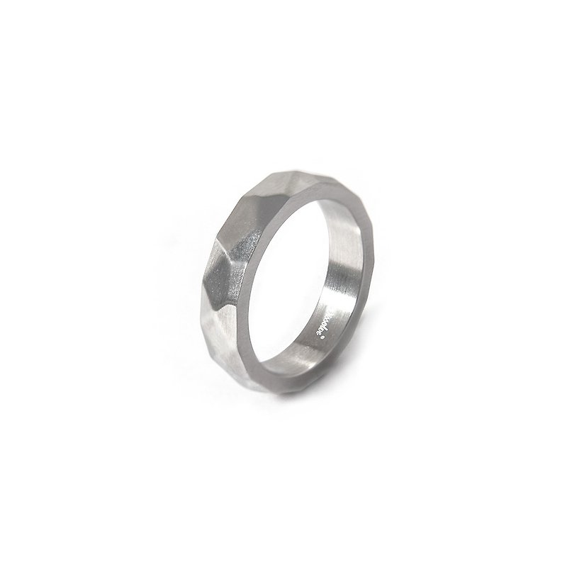 DISSOLVE 簡約不規則菱格紋 男款 鈦鋼 戒指 II客製刻字II - 戒指 - 其他金屬 銀色