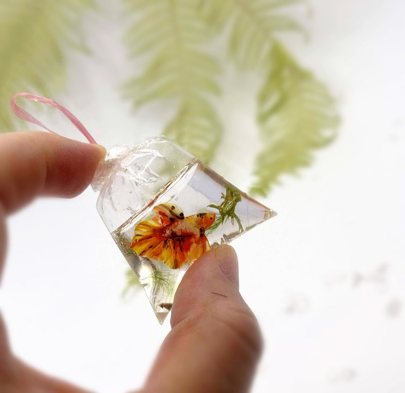 手工黏土 迷你  半月鬥魚 撈魚袋 療癒小物 - 擺飾/家飾品 - 其他材質 橘色