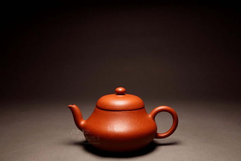 [Ancient Pear Shape 25] Longshantang fully hand-copied ancient series small coal kiln old vermilion clay 170cc - Teapots & Teacups - Pottery Red