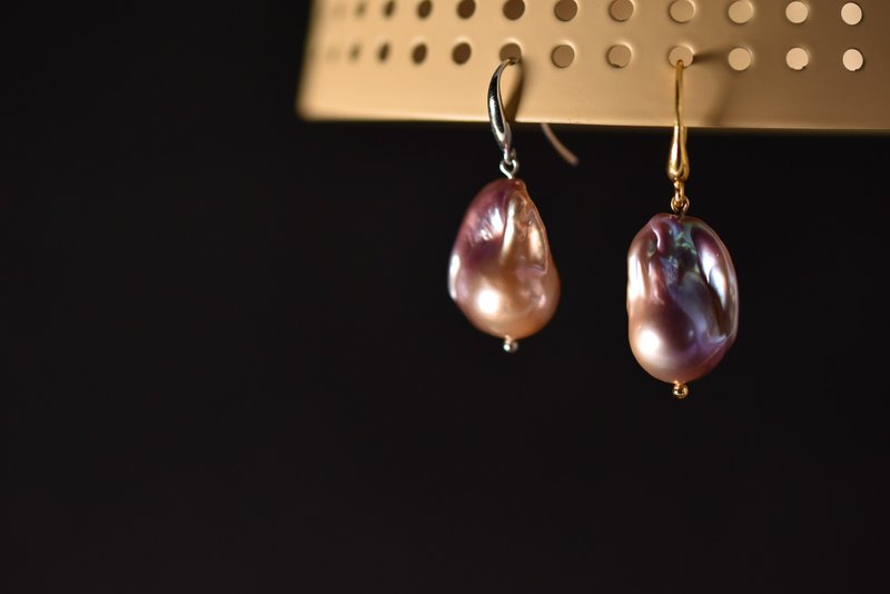 Pink and Purple Baroque Pearl Earrings - ต่างหู - ไข่มุก สีม่วง