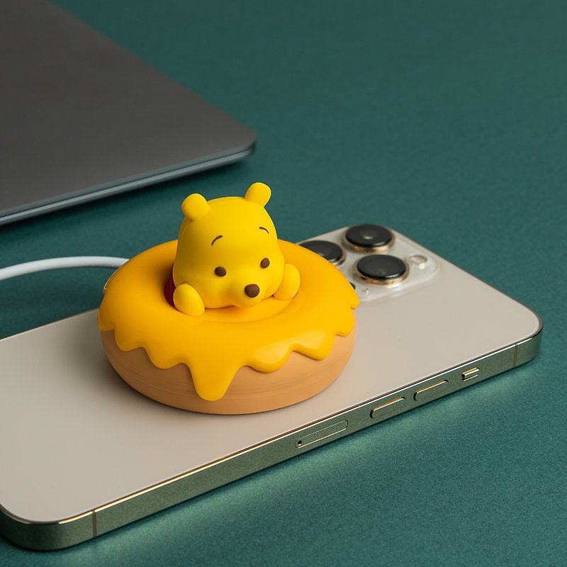 【iPhone14 Pro】【Gift】Winnie the Pooh Donut Magnetic Wireless Charging Stand - Phone Charger Accessories - Other Materials Yellow