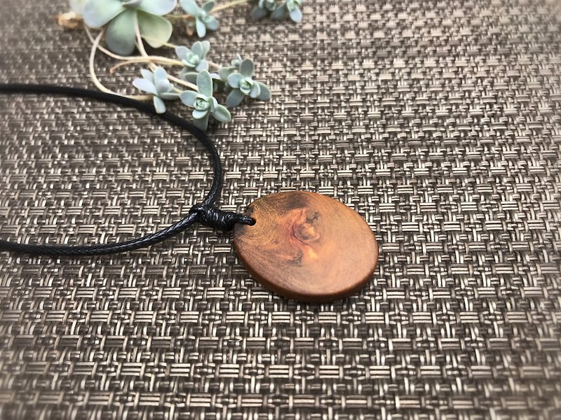 Continuation ~ Xiao Nan wooden necklace - สร้อยคอ - ไม้ หลากหลายสี