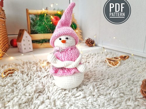 Rizhik_toys Amigurumi Christmas Snowman crochet pattern. snowman doll crochet pattern