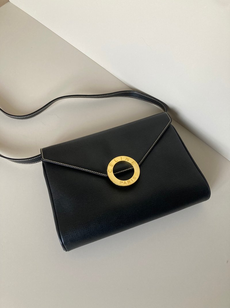 [LA LUNE] Second-hand Celine large gold ring black shoulder handbag diagonal back envelope small bag - กระเป๋าแมสเซนเจอร์ - หนังแท้ สีดำ