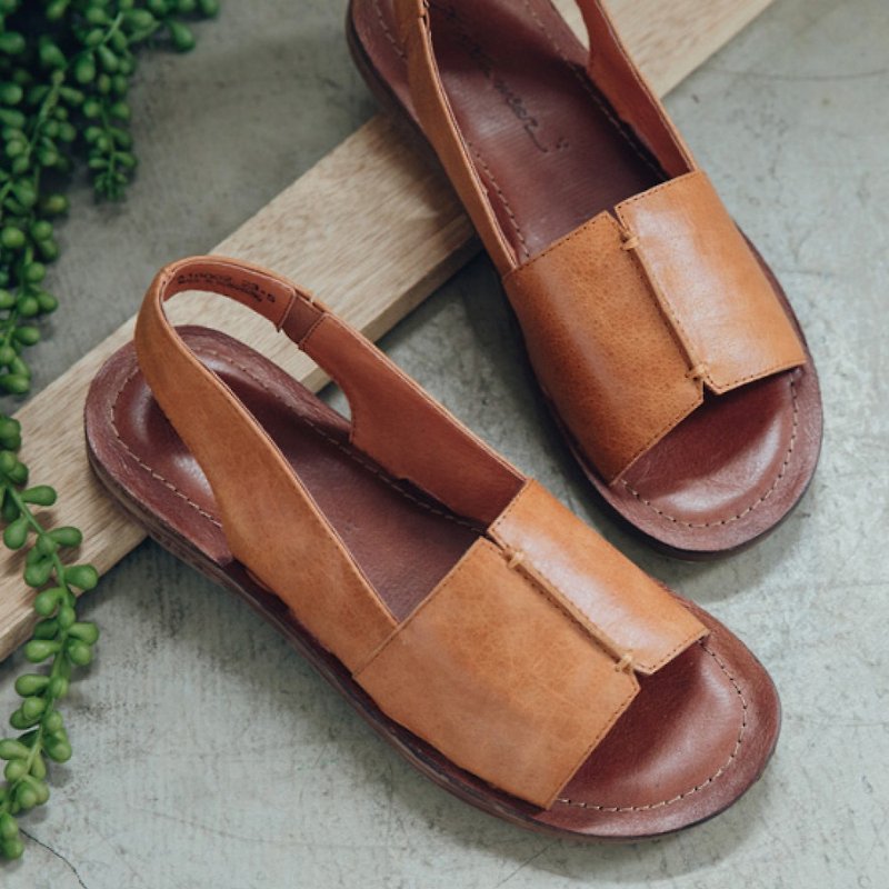 Bar rest handmade wide leather sandals - latte brown - รองเท้ารัดส้น - หนังแท้ สีนำ้ตาล