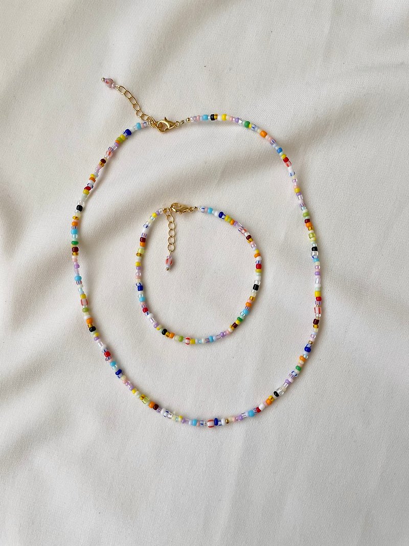 European and American color street style Hainan style color necklace + bracelet a set of bracelet clavicle chain - Necklaces - Resin Multicolor