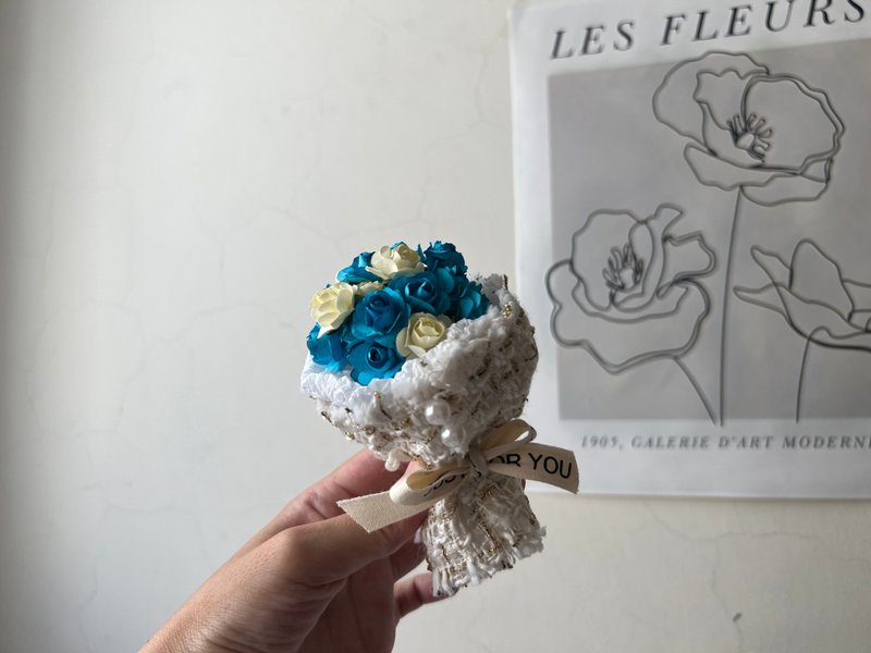 flower-of-life小香風俄羅斯圓形小花束 附盒 聖誕節 -星辰大海 - 乾燥花/永生花 - 植物．花 藍色