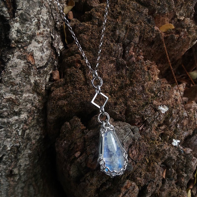 【Unique Design】Moonstone Silver Necklace - Chokers - Crystal White