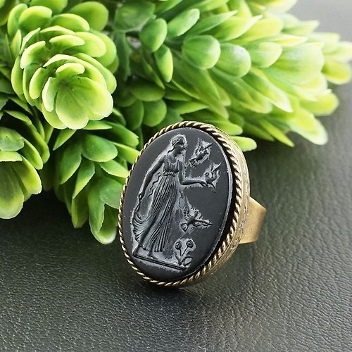 AGATIX Glass Greek Lady Girl Cameo Black Anthracite Victorian Adjustable Ring Jewelry