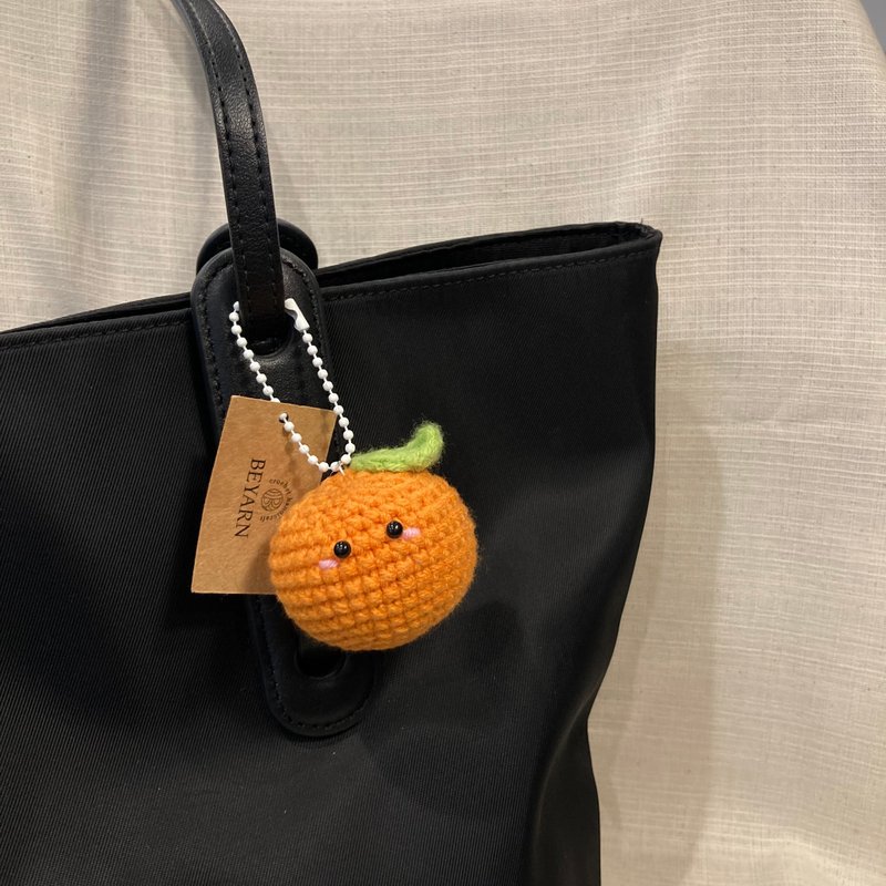 orange crochet keychain - 鑰匙圈/鑰匙包 - 棉．麻 橘色