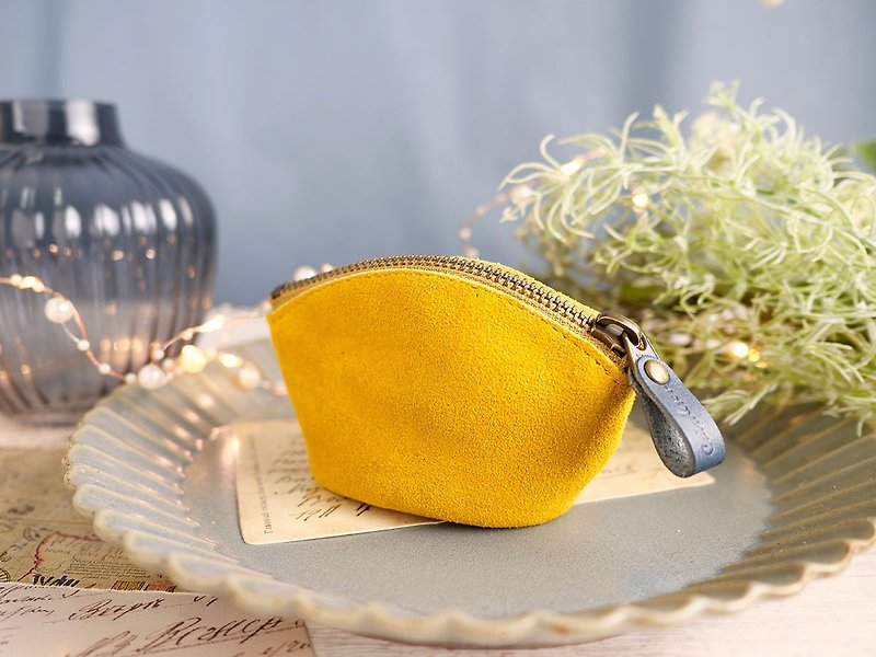 Cuirdesson Cute large-capacity coin purse with cologne Colorful accessories to improve your mood Comes with Tochigi leather Yellow - กระเป๋าใส่เหรียญ - หนังแท้ สีเหลือง
