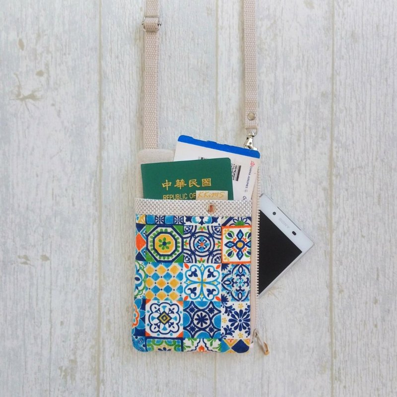 [FPH/3Way mobile phone bag (can be straight or horizontal)] Replica tile blue Japanese Linen sashimi cloth - Messenger Bags & Sling Bags - Cotton & Hemp Blue