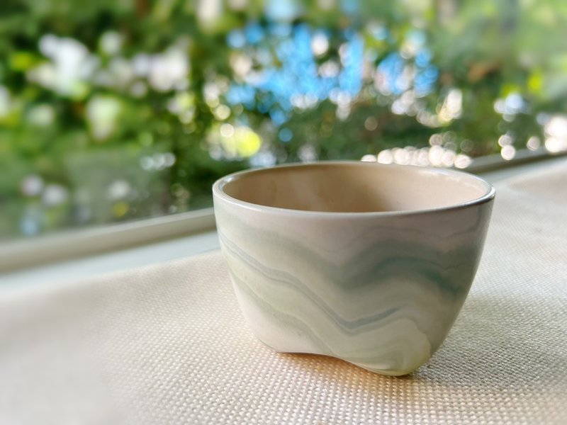 running water small teacup - Cups - Porcelain Multicolor