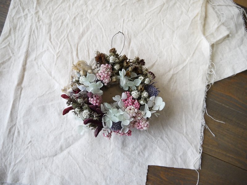 【Thick donkey】 dry wreath - Plants - Plants & Flowers Multicolor
