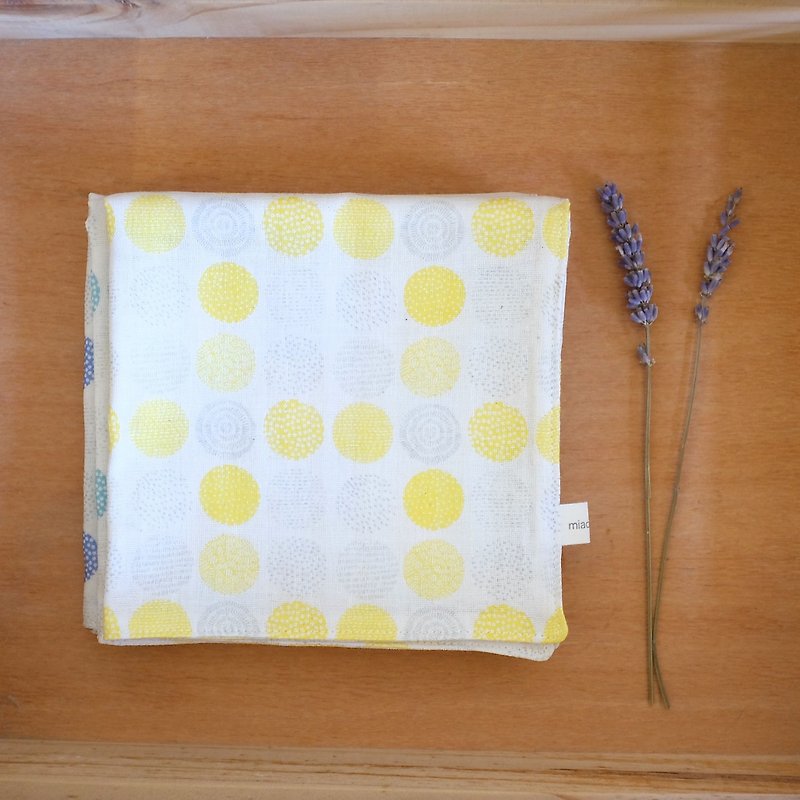 Daily small things Jinping sugar double cotton yarn towel yellow sugar - ผ้าเช็ดหน้า - ผ้าฝ้าย/ผ้าลินิน สีเหลือง