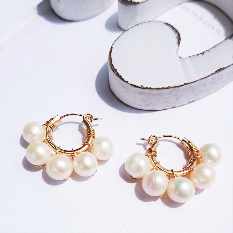 Gemstone Earrings & Clip-ons White - 14kgf BIG freshwater pearl bubble pierce/earring
