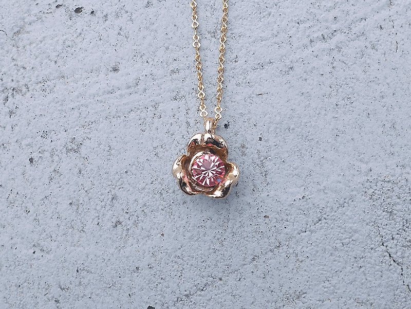 DESTINY - Pink Campanulaceae* Necklace - Necklaces - Other Metals Gold