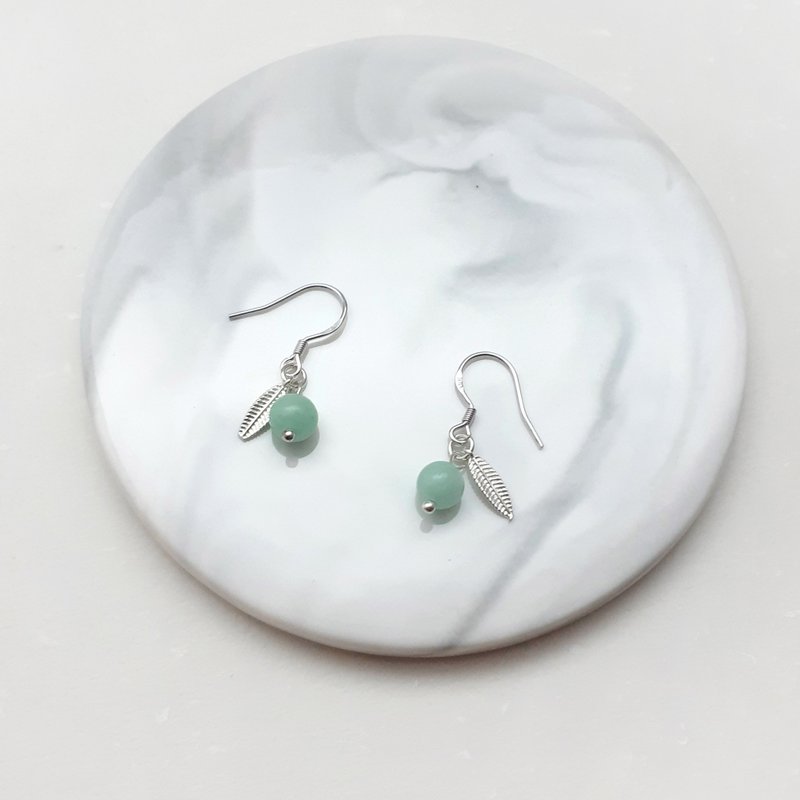 Sterling silver earrings feather x bud fruit ear hook (pair) - ต่างหู - โลหะ สีเงิน