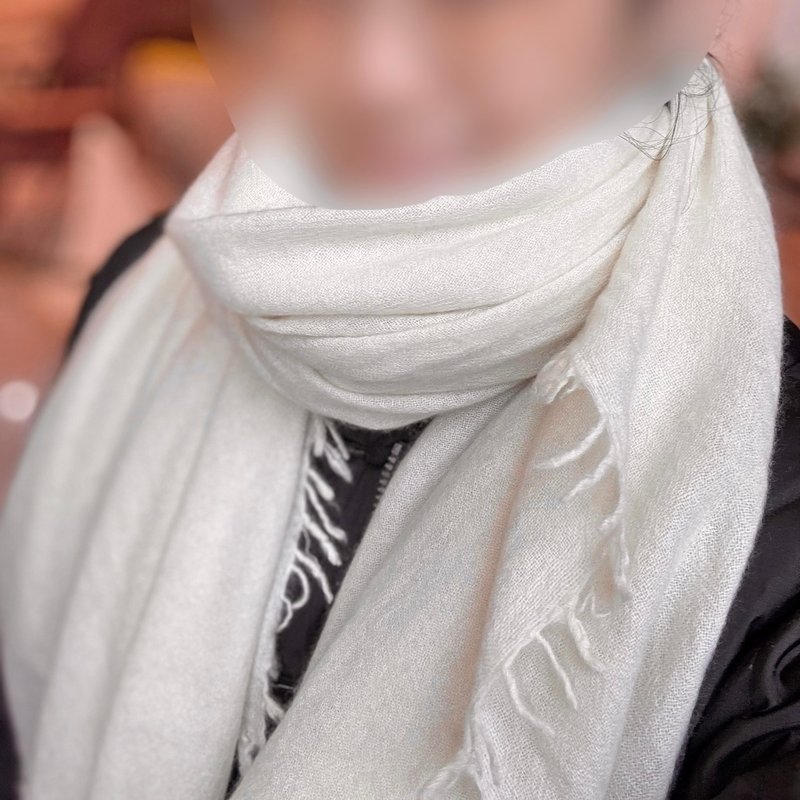 【Pre-order】Kashmiri Pure Baby Cashmere Soft Fluffy Large Scarf Shawl Premium Boutique Baby Down - ผ้าพันคอถัก - ขนแกะ ขาว