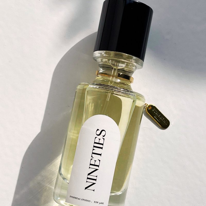 THE NINETIES - Eau de Parfum 30ml - น้ำหอม - สารสกัดไม้ก๊อก หลากหลายสี