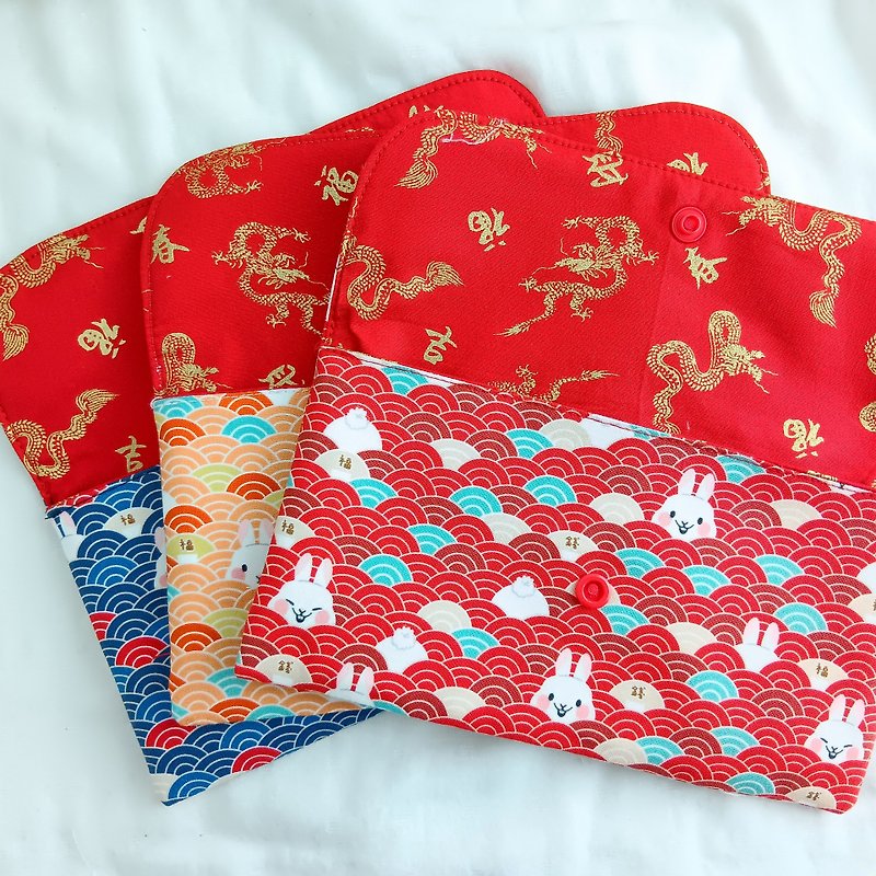 10 種類のスタイルをご用意しています。卯年生まれの赤ちゃんに贈る、辰年初の布製赤い封筒です。ネーム刺繍無料 - ポーチ - コットン・麻 レッド