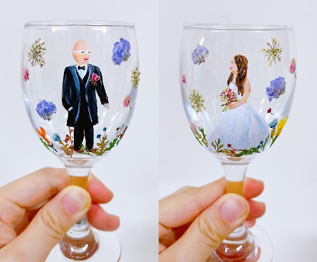 Customized gift / a pair of hand-painted small wine glasses with