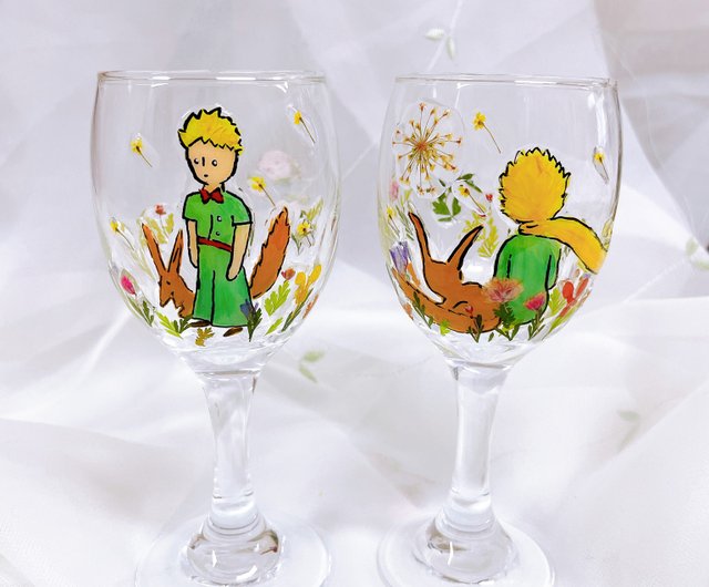 Customized gift / a pair of hand-painted small wine glasses with pressed  flower / comes with a fluid painting resin glue wine holder - Shop  littlehappiness Bar Glasses & Drinkware - Pinkoi