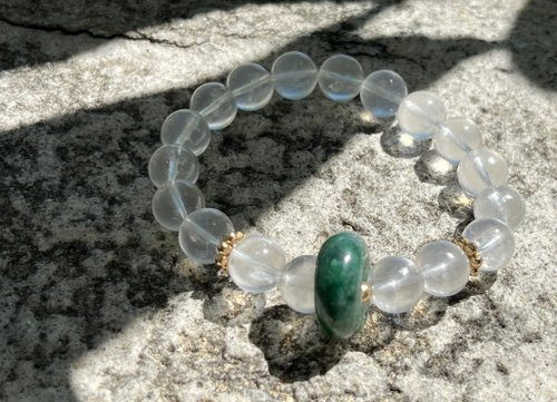 Angel's tears 天使之淚 Jewelry Design 10mm天然原礦 玻璃體月光石 綠烏雞翡翠扣設計手串手持s