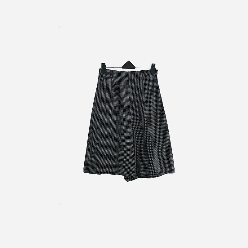 Dislocated vintage / black and white fine little shorts skirt no.646 vintage - กางเกงขายาว - เส้นใยสังเคราะห์ สีดำ