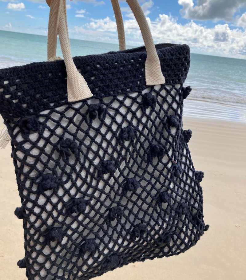 Black and white Minimal hand crochet tote with lucky pearl bag charm,Vintage bag - 手提包/手提袋 - 棉．麻 黑色