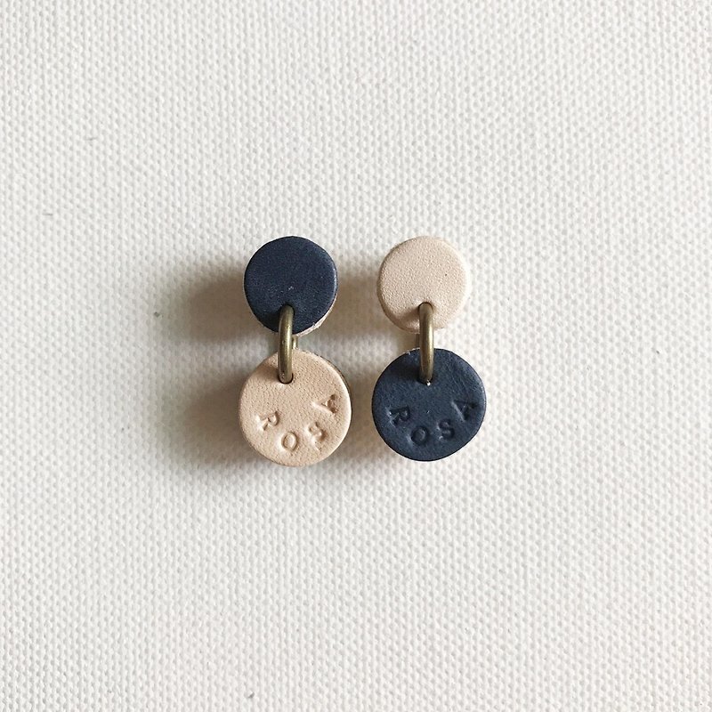 Leather earrings │ ear pin │ small round 1 works │ ink blue original leather - ต่างหู - หนังแท้ สีน้ำเงิน