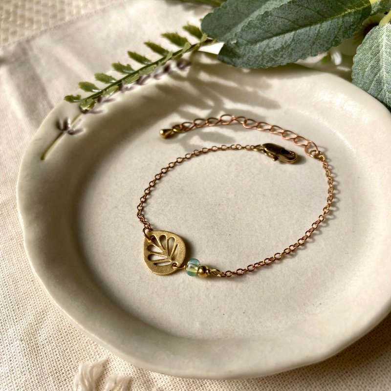 Laolin Groceries | Small Leaf Bracelet - Bracelets - Copper & Brass Gold