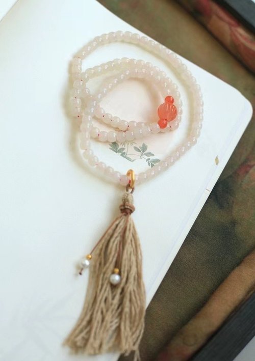 Angel's tears 天使之淚 Jewelry Design 4mm天然和闐玉/和田玉-青海藕粉玉 南紅蓮花珠珍珠設計多圈手串s