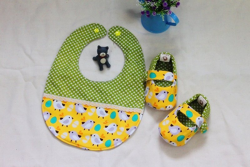 Cute little chicken shoes + full moon gift. Full moon gift (goose yellow) - Baby Gift Sets - Cotton & Hemp 