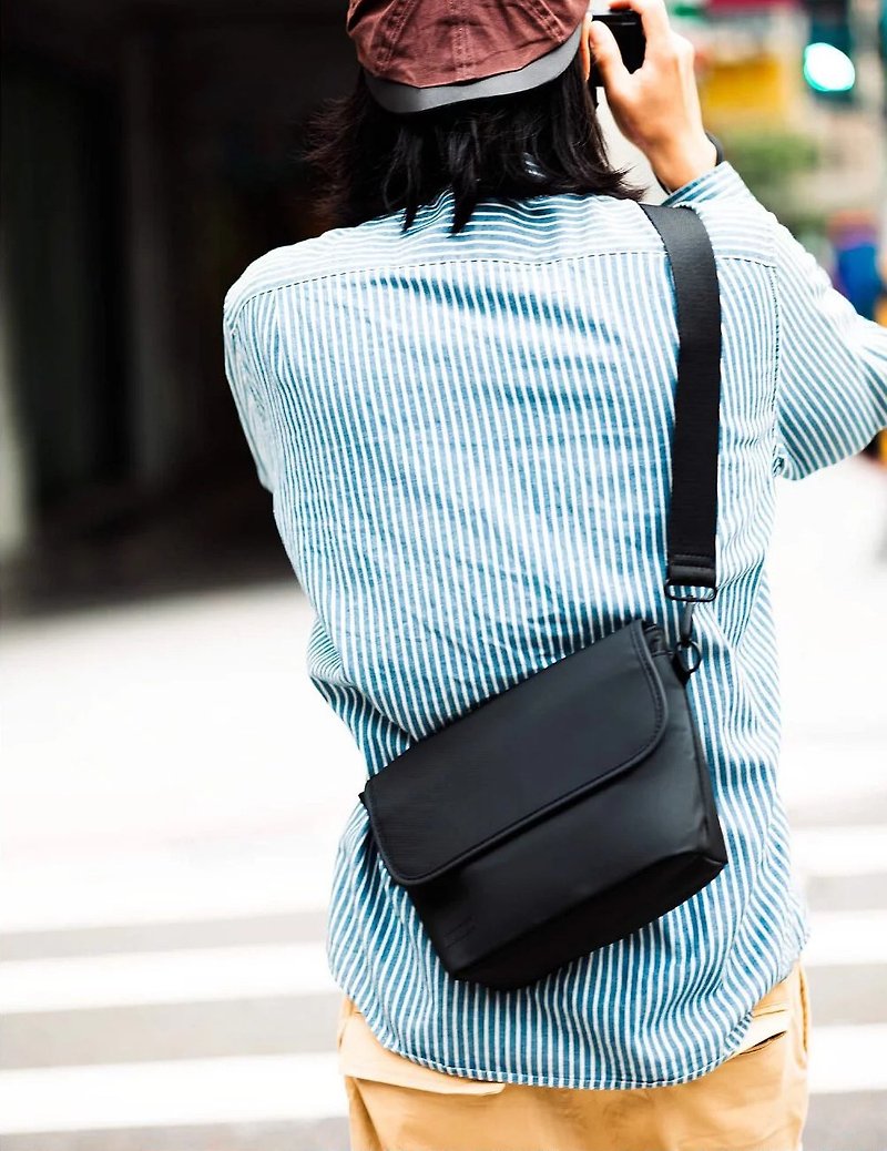 Travel Bag 2.0 Film Nylon 900D - Messenger Bags & Sling Bags - Nylon Black