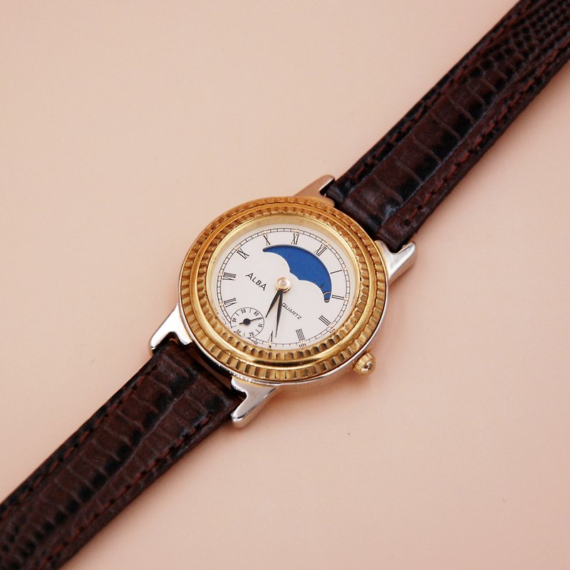 Antique watch - Women's Watches - Other Materials 