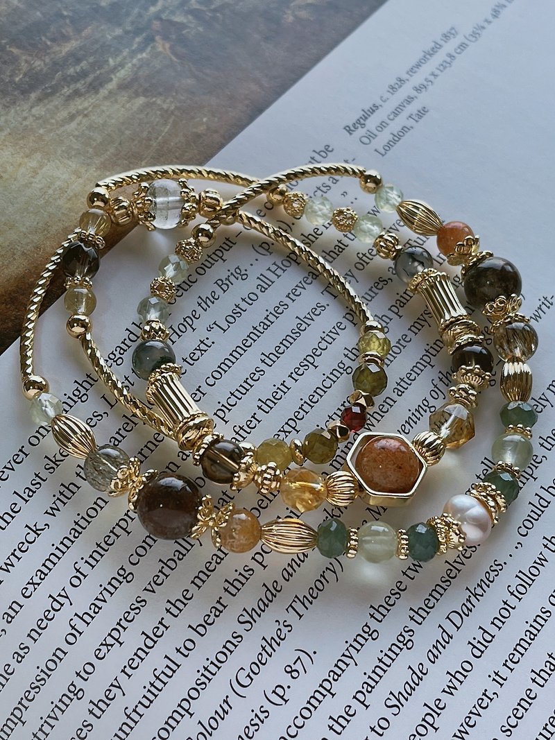 Triple circle crystal bracelet. Retro Treasures丨Customized Orders - Bracelets - Crystal Multicolor