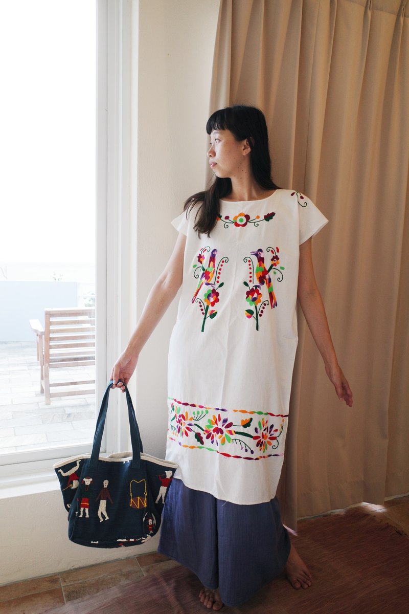 墨西哥 Otomi 手工雙面刺繡長版衣 - 女上衣/長袖上衣 - 棉．麻 