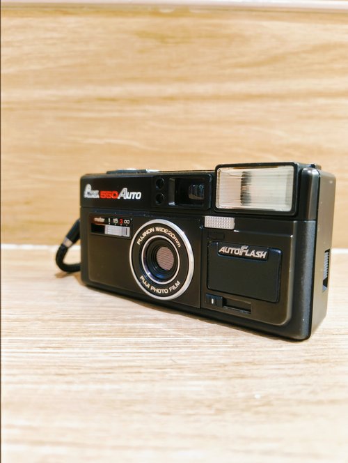 Fujica 550 Auto コンパクトカメラ Fujifilm Pocket Fujica 550 Auto Flash Point & Shoot [Exc+5